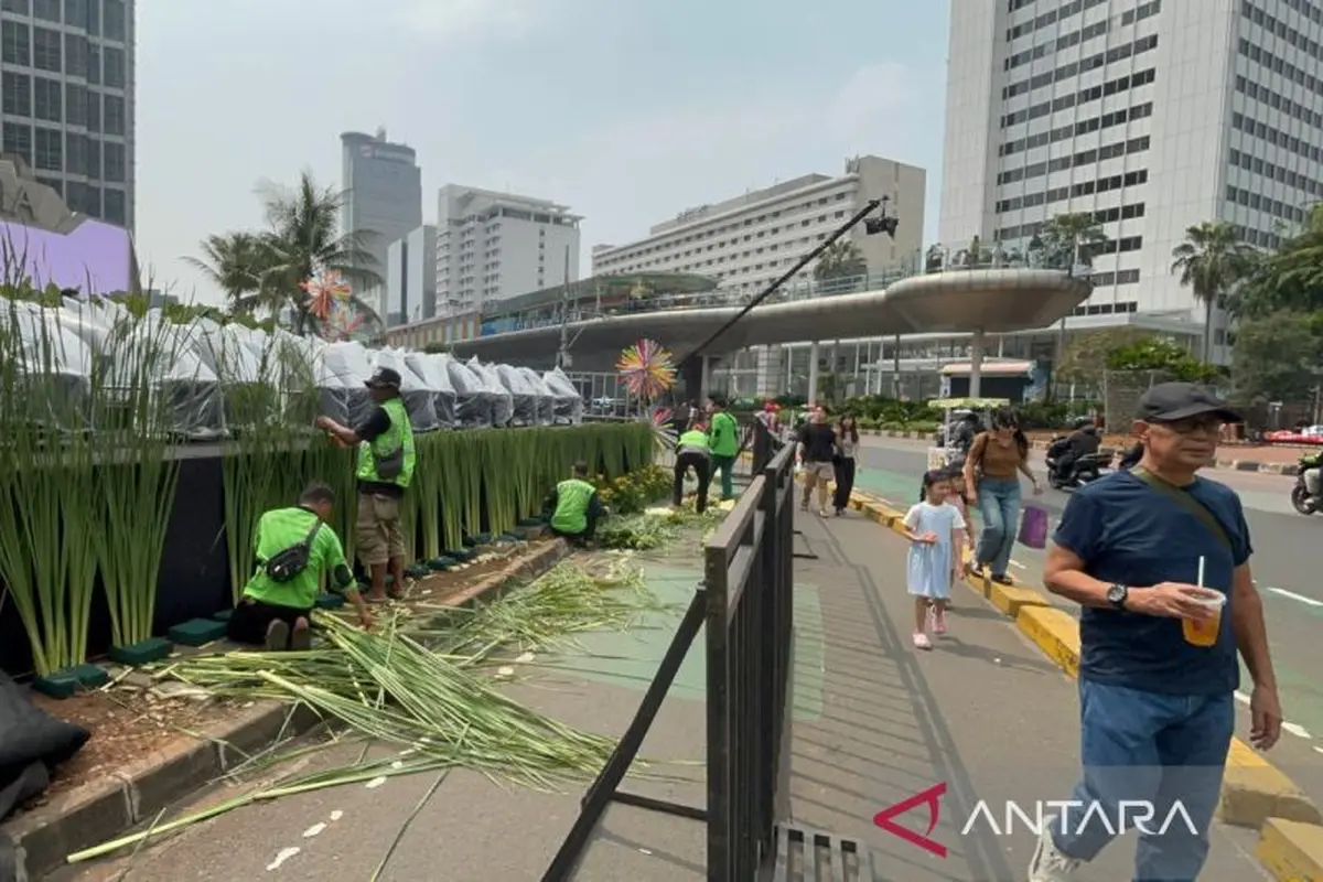Suasana jelang acara puncak HUT ke-499 DKI Jakarta di Bundaran HI