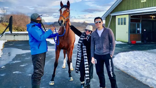 Syahrini selalu modis (Instagram/princessyahrini)