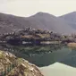 Desa abad pertengahan, Fabbriche di Careggine, yang semula berada di dasar Danau Vagli, Italia. (dok. Instagram @fedex986/https://www.instagram.com/p/BR1Bf8Qg12p/)