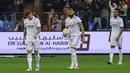 Madrid baru bisa mencetak gol tepat di menit akhir, tepatnya di menit ke-90+3. Karim Benzema yang sukses menciptakan gol hiburan bagi para pendukung Madrid. (AFP/Guiseppe Cacace)