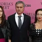 Jose Mourinho hadir bersama istrinya, Matilde Faria, dan putrinya, Matilde hadir di gala Victoria Secret (dailymail)