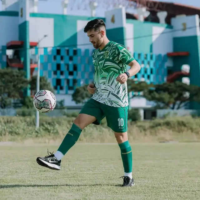 5 Potret Higor Vidal, Gelandang Baru Persebaya dari Brazil