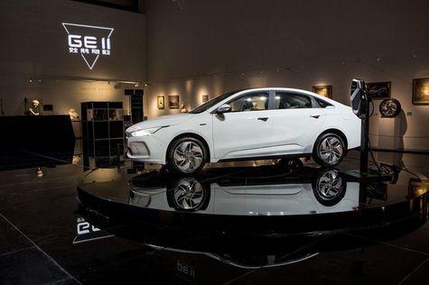 Mobil Baru Geely Tak Menolong