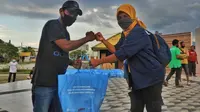 Agar Tukang Sapu Tak Tersapu Covid-19