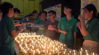 Upacara Seribu Lilin Sejuta Harapan di Vihara Girinaga Makassar (Liputan6.com/Fauzan)