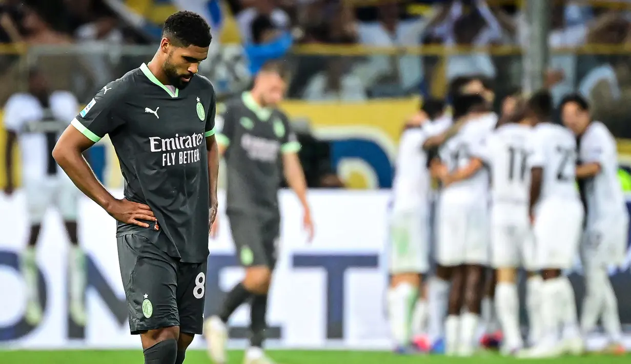 Hasil tersebut membuat AC Milan belum pernah meraih kemenangan di Serie A musim ini. Pada pertandingan sebelumnya, Milan harus puas bermain sama kuat 2-2 kontra Torino di San Siro, 18 Agustus lalu. (AFP/Piero Cruciatti)