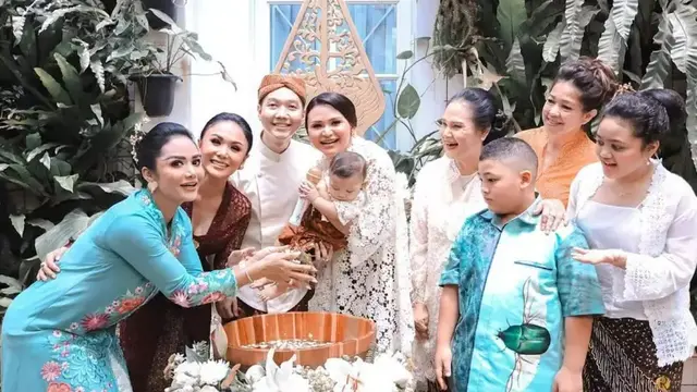 Yuni Shara dan keluarga (Instagram/yunishara36)