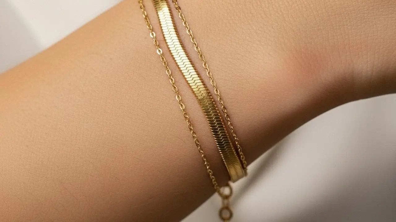 Model Gelang Emas Tipis Kecil dan Cantik
