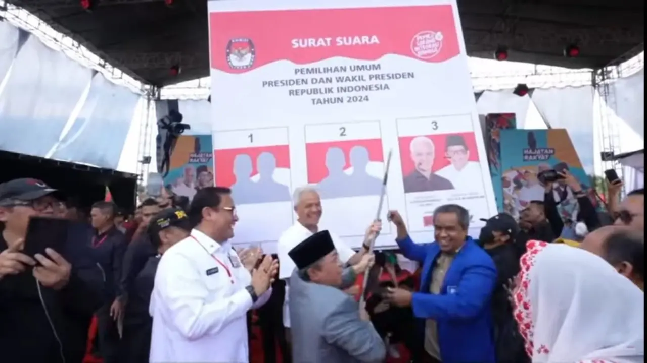 Cerita Caleg PAN Dampingi Capres Ganjar Pranowo Saat Kampanye Akbar di Cirebon