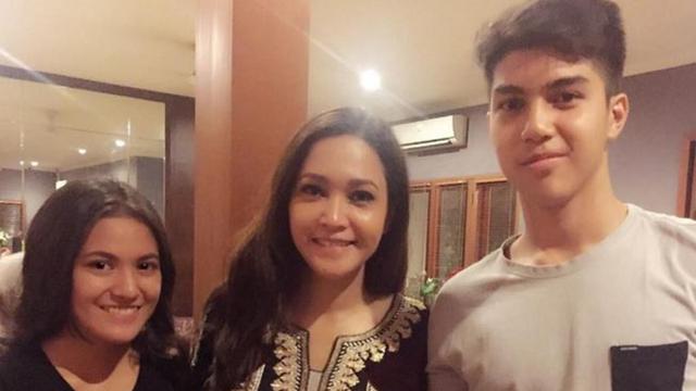 Foto Bagai Putri Kerajaan Maia Estianty Dipuji Oleh Kekasih El Rumi Showbiz Liputan6 Com