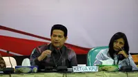 Ketua KPU Husni Kamil Manik (kiri) saat memimpin Rapat Pleno Terbuka Rekapitulasi Hasil Penghitungan Perolehan Suara Peserta Pemilu Presiden dan Wakil Presiden Tahun 2014, Jakarta, Minggu (20/7/14). (Liputan6.com/Miftahul Hayat) 