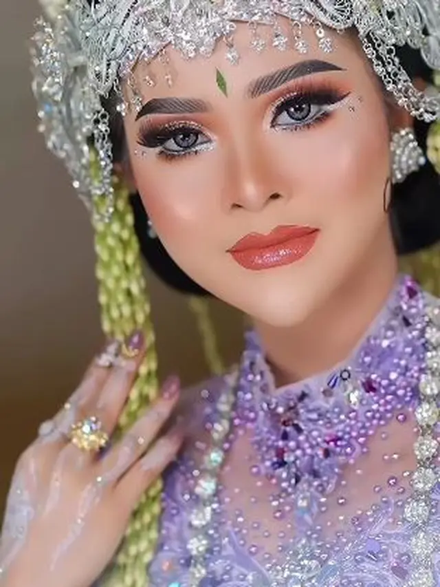 6 Potret Bella Bonita Dandan Bak Pengantin, Ramai Isu Segera Dinikahi Denny Caknan