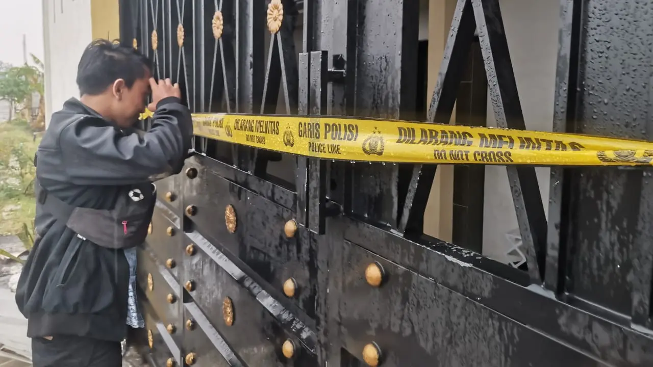 Lokasi penemukan jasad AS yang menjadi korban pembunuhan di Gresik. (Dian Kurniawan/Liputan6.com)