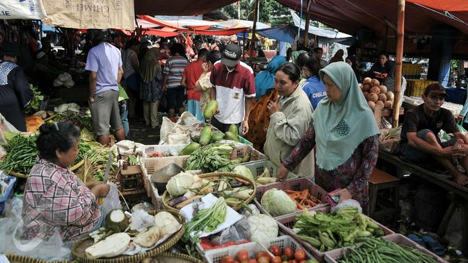 Cek Harga  Bahan Pangan dan Sayur di  Pasar  Tradisional 
