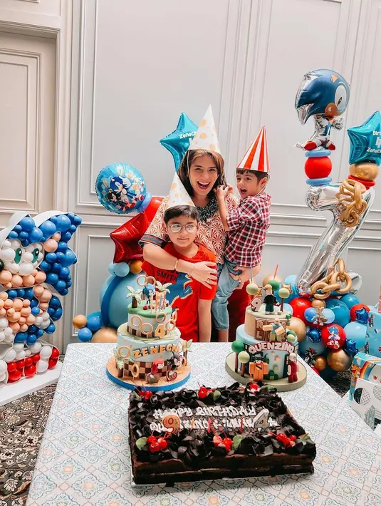 Sedangkan putra bungsu Carissa Puteri, Zenecka Acana Naif berulang tahun keempat pada 26 September 2022 lalu. (Foto: Instagram/@carissa_puteri)