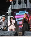 Kemeriahan panggung bersama kolaborasi Siti Badriah, Harra, Vintonic, dan Dominique Adhadiaz. [Foto: Fimela - Adrian Putra].