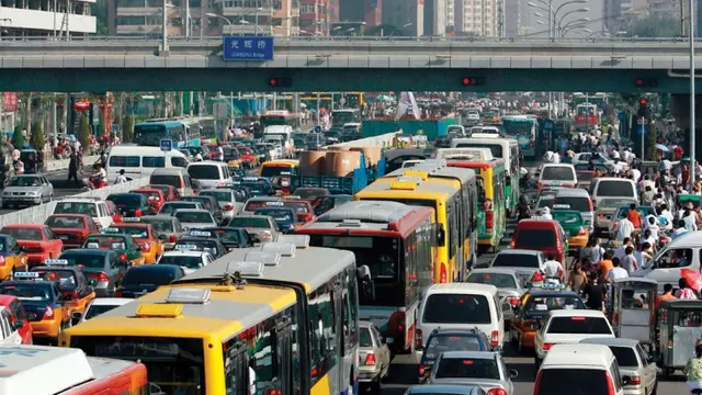 Kemacetan di China Buat Orang Habiskan Waktu 9 hari Dalam Setahun