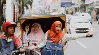Berteman Dekat, Ini 6 Potret Lawas Yuki Kato dan Febby Rastanty saat Syuting Film CCP