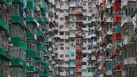 Jika kamu menganggap Jakarta adalah kota terpadat yang pernah kamu lihat, kamu harus lihat foto-foto yang diambil di Hong Kong berikut ini.