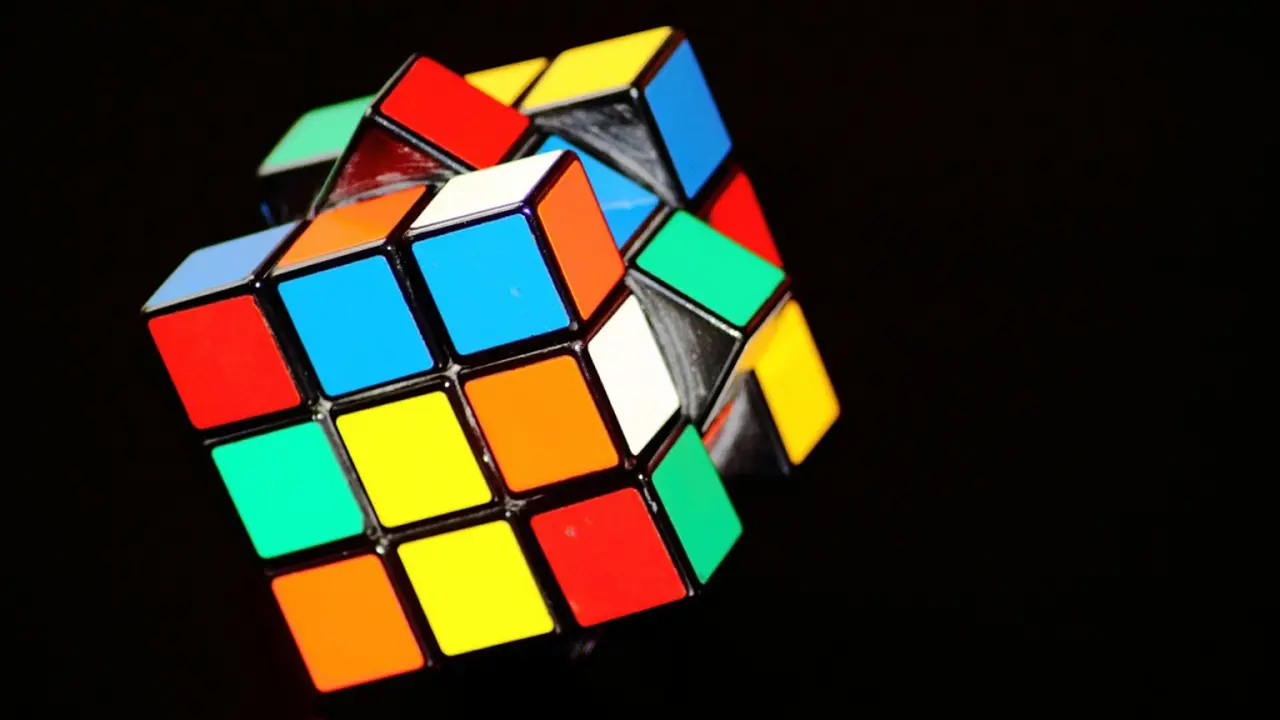 Gokil! Robot Ini Mampu Sempurnakan Rubik dalam 1 Detik Saja!