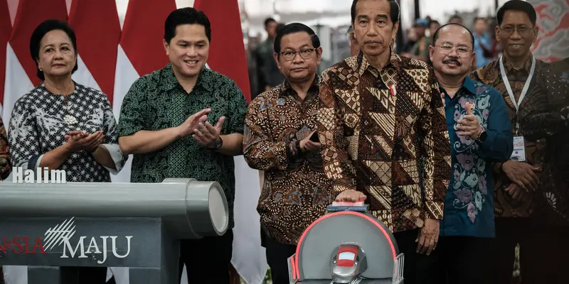 Jokowi Resmikan Kereta Cepat Jakarta-Bandung