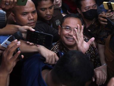 Bupati Pati, Jawa Tengah, Sudewo saat meninggalkan gedung Merah Putih Komisi Pemberantasan Korupsi (KPK), Jakarta, Rabu (27/8/2025). (Liputan6.com/Helmi Fithriansyah)