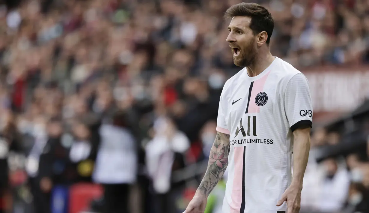 Rentetan kemenangan itu membawa PSG memimpin klasemen Liga Perancis dengan torehan sempurna, 24 poin dari delapan laga. (AP/Jeremias Gonzales)