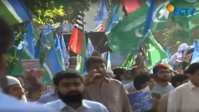 Ribuan warga Pakistan mendesak negara-negara Islam untuk memberikan tekanan kepada Pemerintah Myanmar.