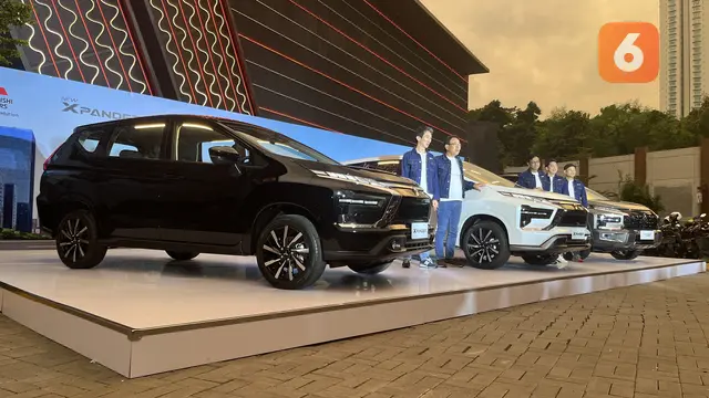 Mitsubishi Luncurkan New Xpander dan Xpander Cross