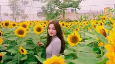 Sejak tahun 2018, Khalisha Farah sudah mulai hiasi layar kaca Indonesia. Ia pun muncul pertama kali dalam sinetron Cinta Misteri yang tayang di SCTV pada tahun 2018. Usai bermain sinetron tersebut, hingga kini ia pun terus eksis di layar kaca. (Liputan6.com/IG/khalishafarah)