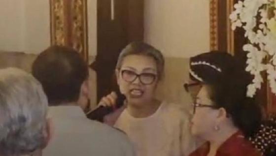 Kericuhan Terjadi saat Fadli Zon Serahkan SK di Keraton Solo, GKR Timoer Rebut Mikrofon