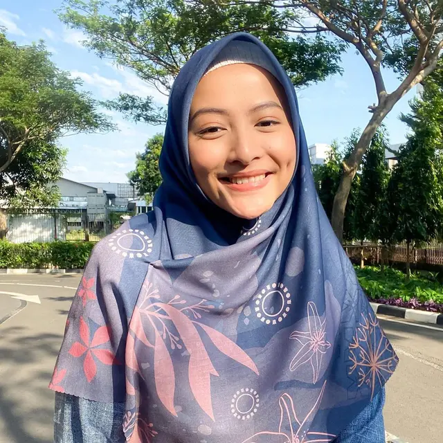 6 Potret Valeria Stahl Tampil Berhijab, Pemeran Farah di Sinetron Anak Jalanan