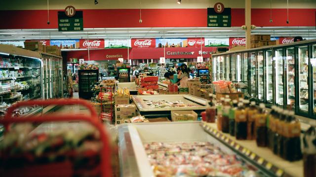 Ilustrasi pasar swalayan