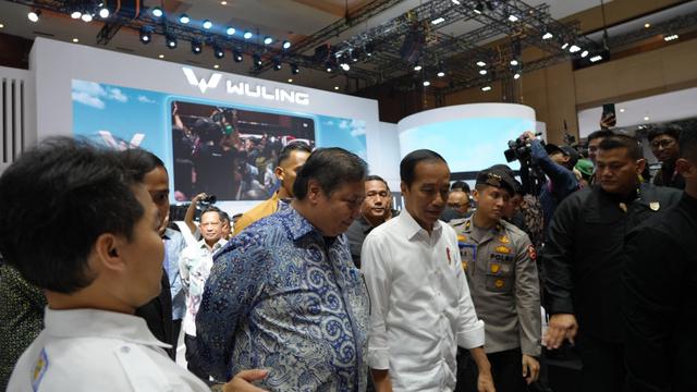Presiden Joko Widodo (Jokowi) dalam "Opening Ceremony Indonesia International Motor Show (IIMS) 2024" di Jakarta, Kamis (15/2/2024). (Dok Kemenko Perekonomian)