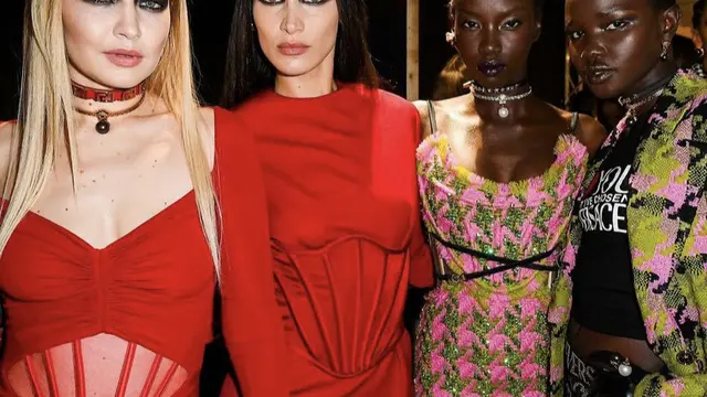 Tanpa Alis Mata, Gigi dan Bella Hadid Tampil Membara di Versace Milan Fashion Week/dok. Instagram @Versace