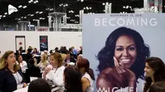 Michelle Obama baru saja merilis buku. Tidak butuh waktu lama, buku karyanya laku jutaan kopi di pasaran.