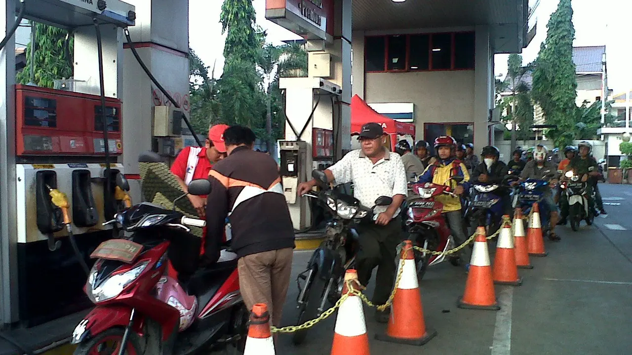Usai Pembatasan, Jualan Solar SPBU Ini Terus Susut