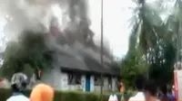 Lima rumah warga yang berada di kawasan Pendopo hangus terbakar.