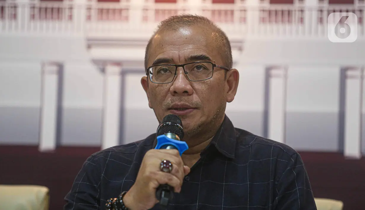 Namun, khusus untuk hari terakhir pendaftaran, KPU membuka waktu pendaftaran mulai dari pukul 08.00 WIB sampai dengan 23.59 WIB pada 25 Oktober 2023. (Liputan6.com/Faizal Fanani)