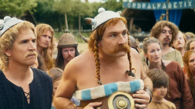 Karakter Asterix & Obelix dalam film Prancis Asterix & Obelix: The Middle Kingdom.