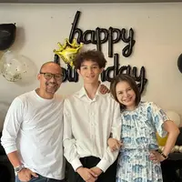 Rossa rayakan ultah anak ke 17 (Sumber: Instagram/itsrossa910)