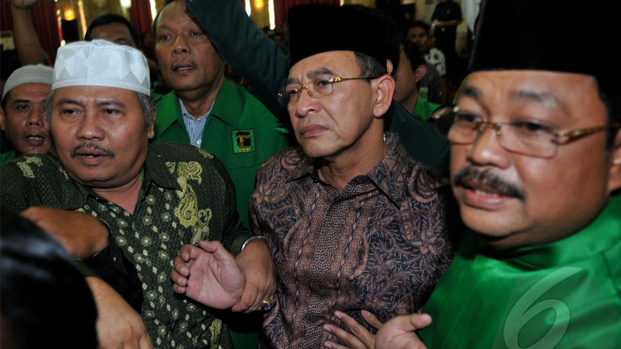 Suryadharma Ali Menangis di Tengah Peserta Mukernas PPP 