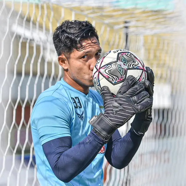 6 Momen Latihan Persela di Stadion Maguwoharjo Yogyakarta, Siap Lawan Persib