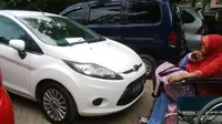 Insiden parkir mobil sembarangan di RSUD Semarang membuat heboh (Liputan6.com / Edhie Prayitno Ige)