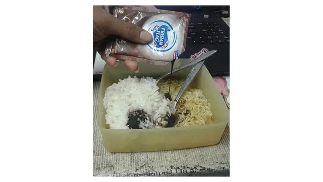 Cara Makan Mie Instan Versi Terbaru Ini Bikin Geleng-geleng Kepal