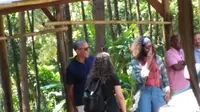 Barack Obama dan istri kunjungi Puncak Becici, Bantul, Yogyakarta, Kamis (29/6/2017). (Liputan6.com/Switzy Sabandar)