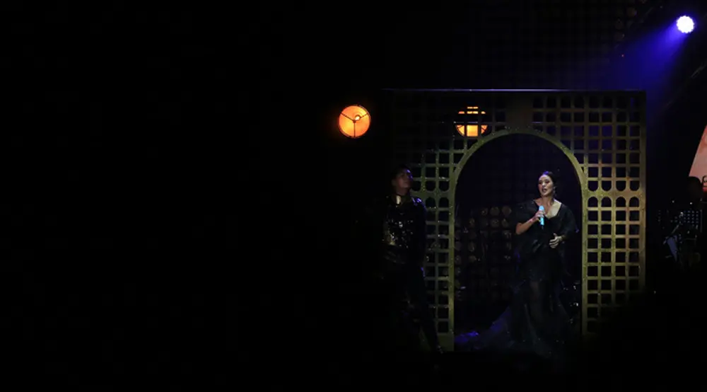 Raisa di Konser Ayat Ayat Cinta 2 (Deki Prayoga/Bintang.com)