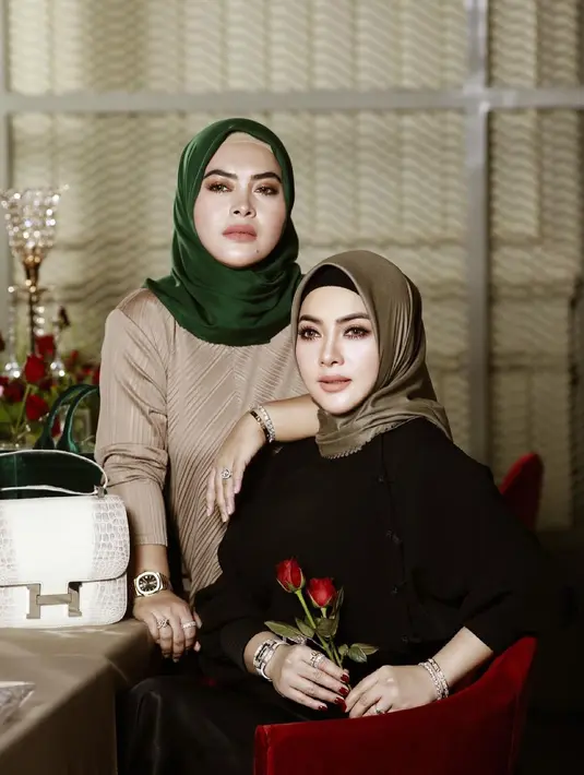 Syahrini dan Aisyahrani (Instagram/princessyahrini)