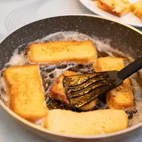 ilustrasi french toast/copyright by Andrey Sayfutdinov (Shutterstock)
