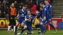 Seamus Coleman (2kiri) saat merayakan gol bersama rekannya pada lanjutan Liga Premier Inggris pekan ke-25 di Britania Stadium, Sabtu (6/2/2016). Everton menang atas tuan rumah Stoke City 3-0. (Reuters/Andrew Boyers)